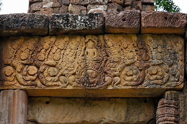 25-Prasat Ta Muen-007